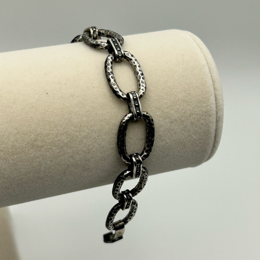 Black Silver-tone Oval Link Bracelet Distressed Look 7"